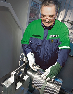 维美德吊具辊翻新使吊具回到新的状态。