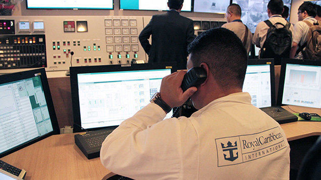 游轮_ rccl_ 636x358.jpg