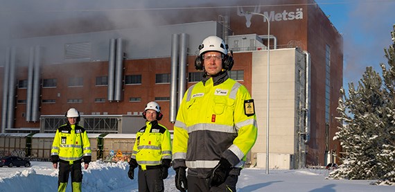 一个合作伙伴为卷筒，盖和服务