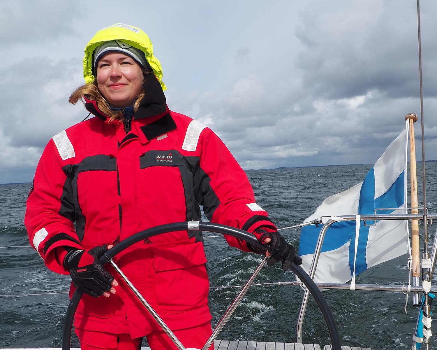 塞西莉亚上个月举办比赛赛车(2). jpg