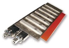 医生刀片持有人与管连接。