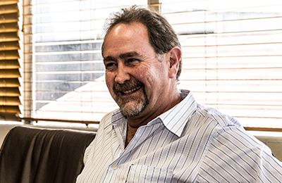 霍华德·艾美特工厂经理,Mpact弹簧机