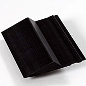 ValDual刀片重量轻，易于处理。