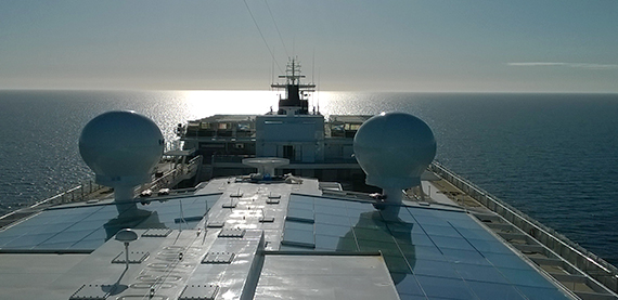 向更清洁的海域航行