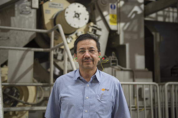 帕尔马总结说:“我们需要的基本上是一台能够提供100%可回收、低重量的沐浴纸巾的机器。”