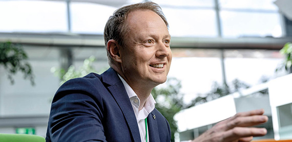 Jari-Almi.jpg.