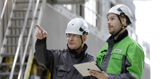 / globalassets /媒体/文章/ en / 2020/20200831——-trust-is-weighed-at-challenging-times /字段-服务- 570 x277px.png专家