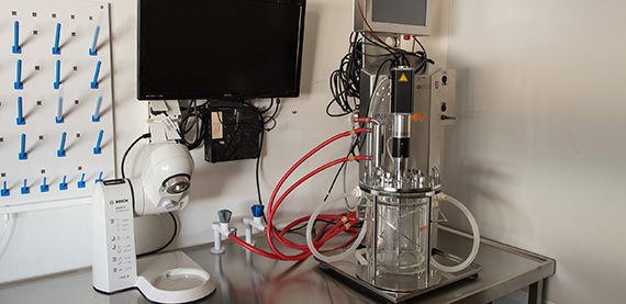 570年FBL_1701_FTC_Equipment-37 x277.jpg