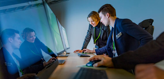 / globalassets /服务/自动化/生命周期- 570 x277.jpg /升级