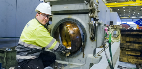 董事会和纸的维护服务